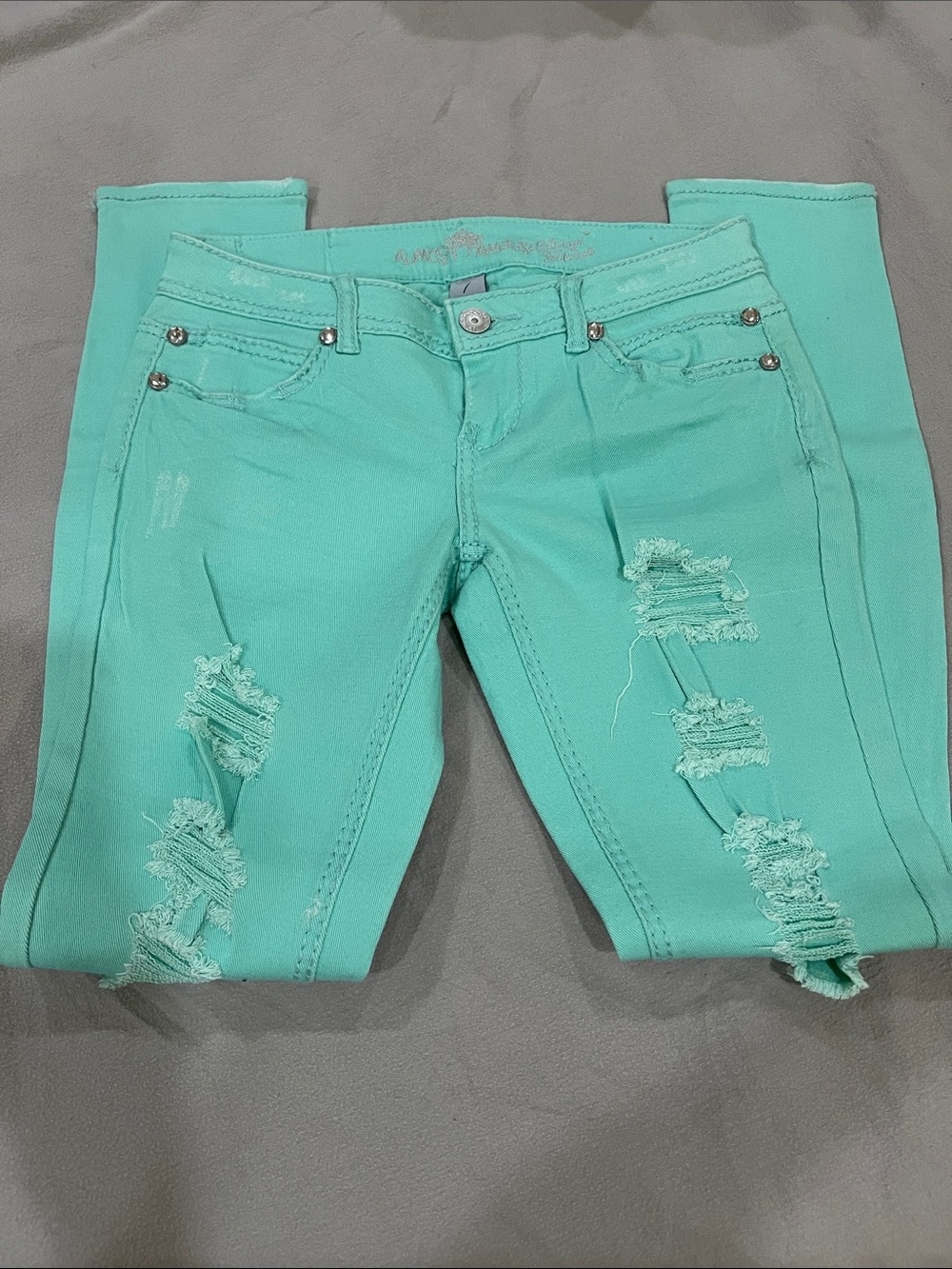 NWT~ Y2K! Almost Famous Mint Skinny Jeans with Distressed Knees